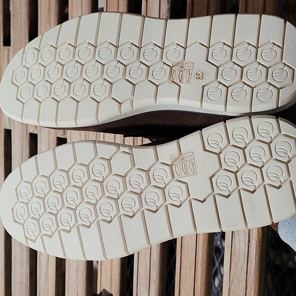 Julian & Mark Brown Sport Chukka Boots - Men's 8.5 - Picture 4 of 5